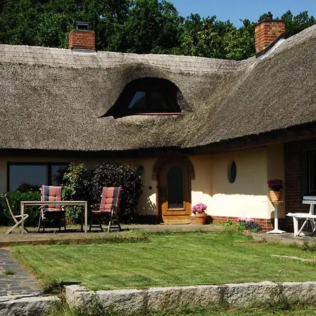 Wg Bernstein - Reetdachhaus - Ruhe Und Seeblick Lägenhet *