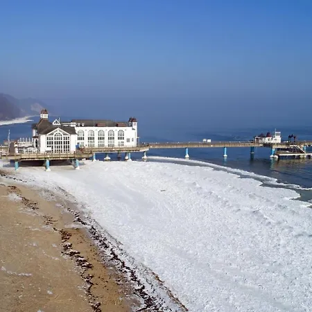 Wg Bernstein - Reetdachhaus - Ruhe Und Seeblick Lägenhet *