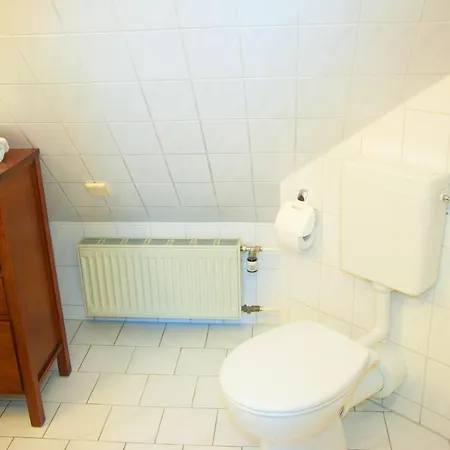 Wg Bernstein - Reetdachhaus - Ruhe Und Seeblick *