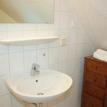 Wg Bernstein - Reetdachhaus - Ruhe Und Seeblick Lägenhet Sellin (Rugen)