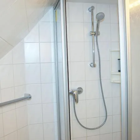 Lägenhet Wg Bernstein - Reetdachhaus - Ruhe Und Seeblick