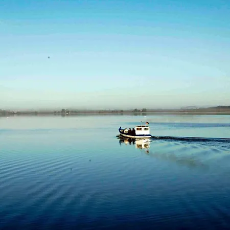 Wg Bernstein - Reetdachhaus - Ruhe Und Seeblick Lägenhet *