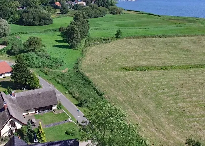 شقة Wg Bernstein - Reetdachhaus - Ruhe Und Seeblick Sellin (Rugen)